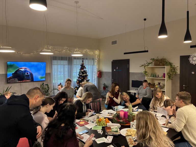 Savanorių popietė Grupinio gyvenimo namuose